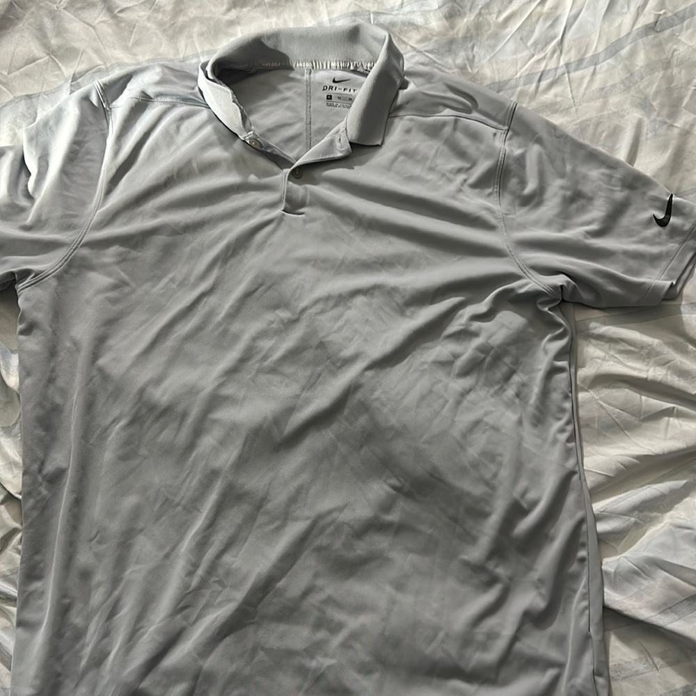 Men’s Dri-Fit nike golf collar shirt XL